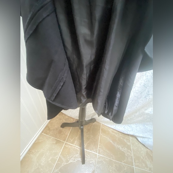 Calvin Klein black sleeveless dress Size12 Worn once zip up back swing skirt - Picture 4 of 11